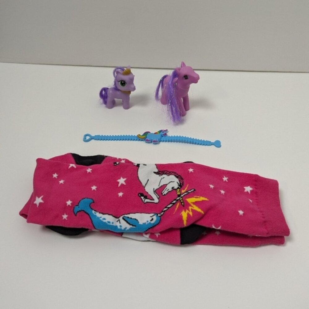 Magical Unicorn Toy and Accessory Set - Includes Miniature Unicorn Figures